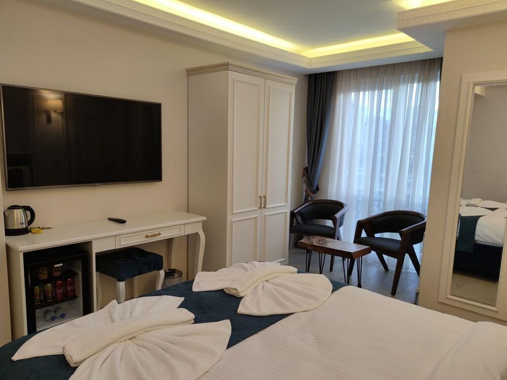 Galata Hotel & Suites