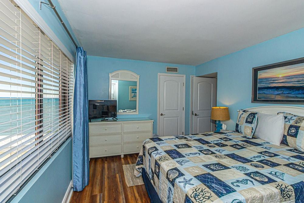 The Palms Resort by ARA Realty