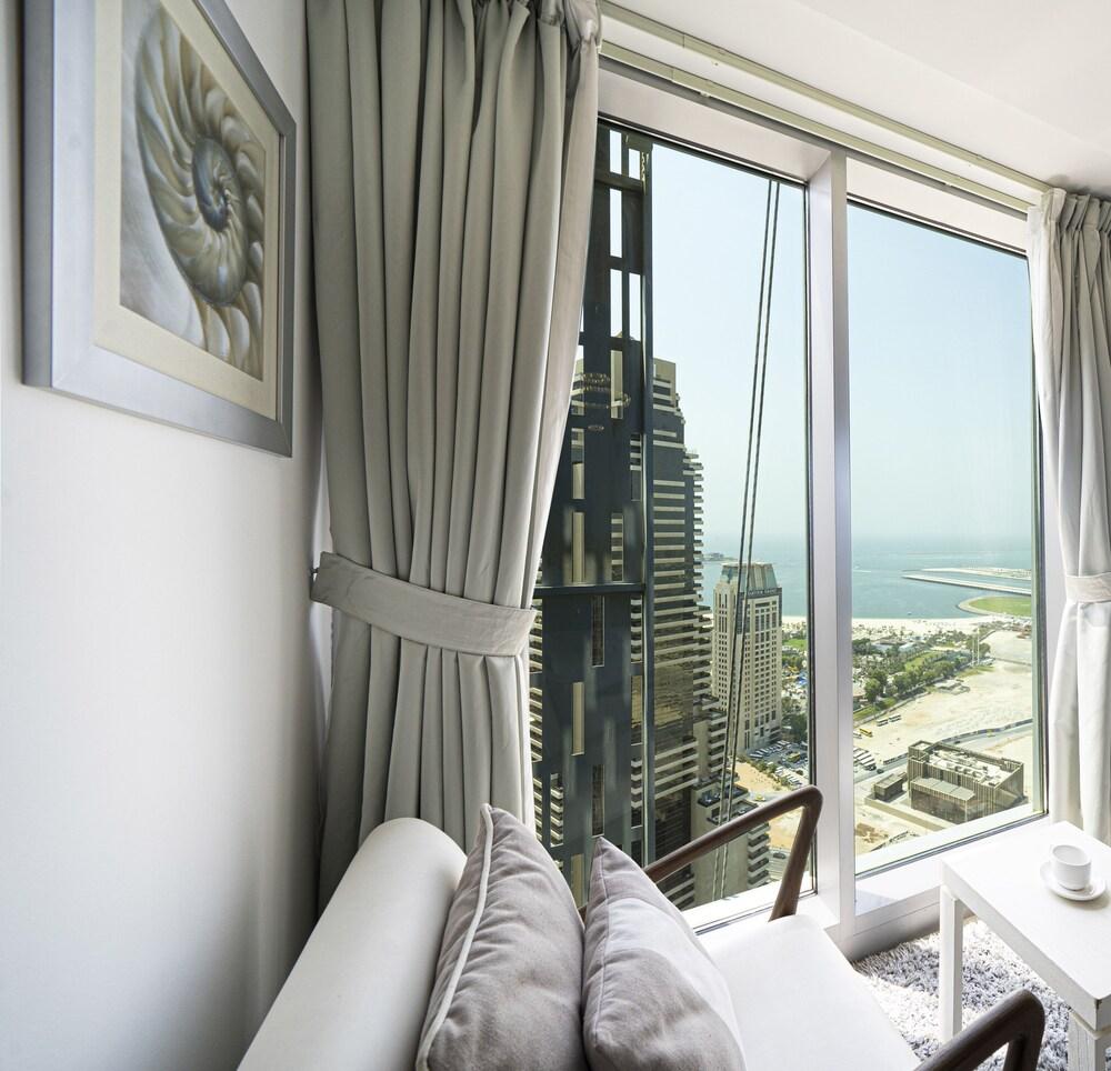 KOHH – 1BR in Cayan Tower