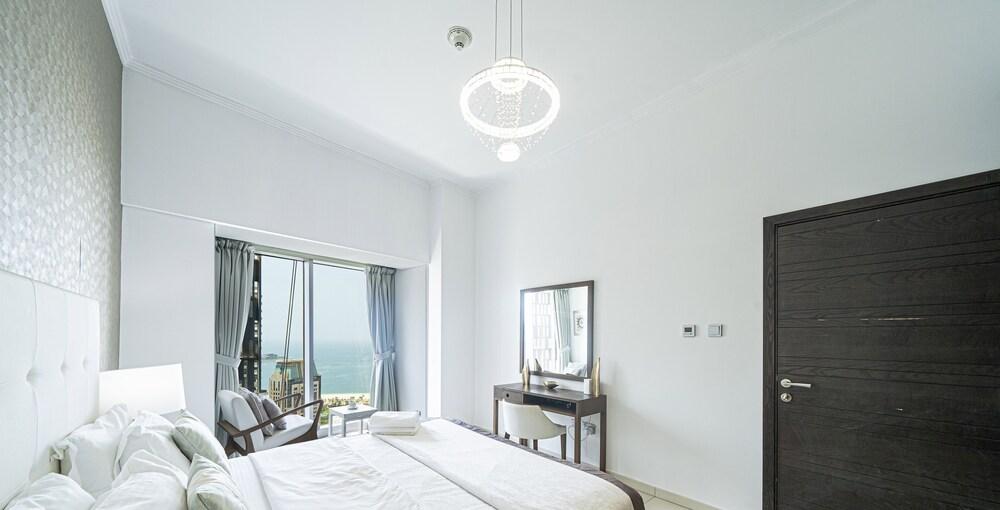 KOHH – 1BR in Cayan Tower