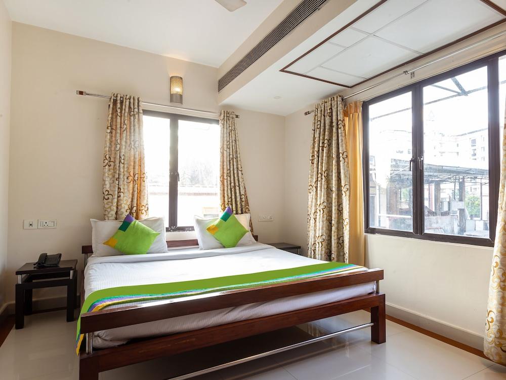 Treebo Time Square Marine Drive