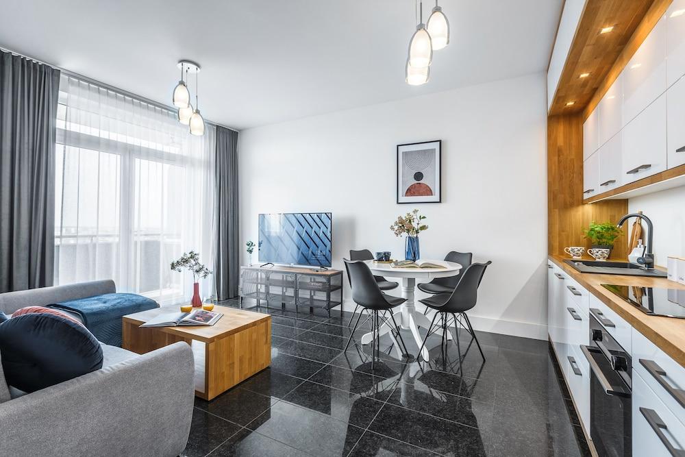 Emihouse Skyline Apartments