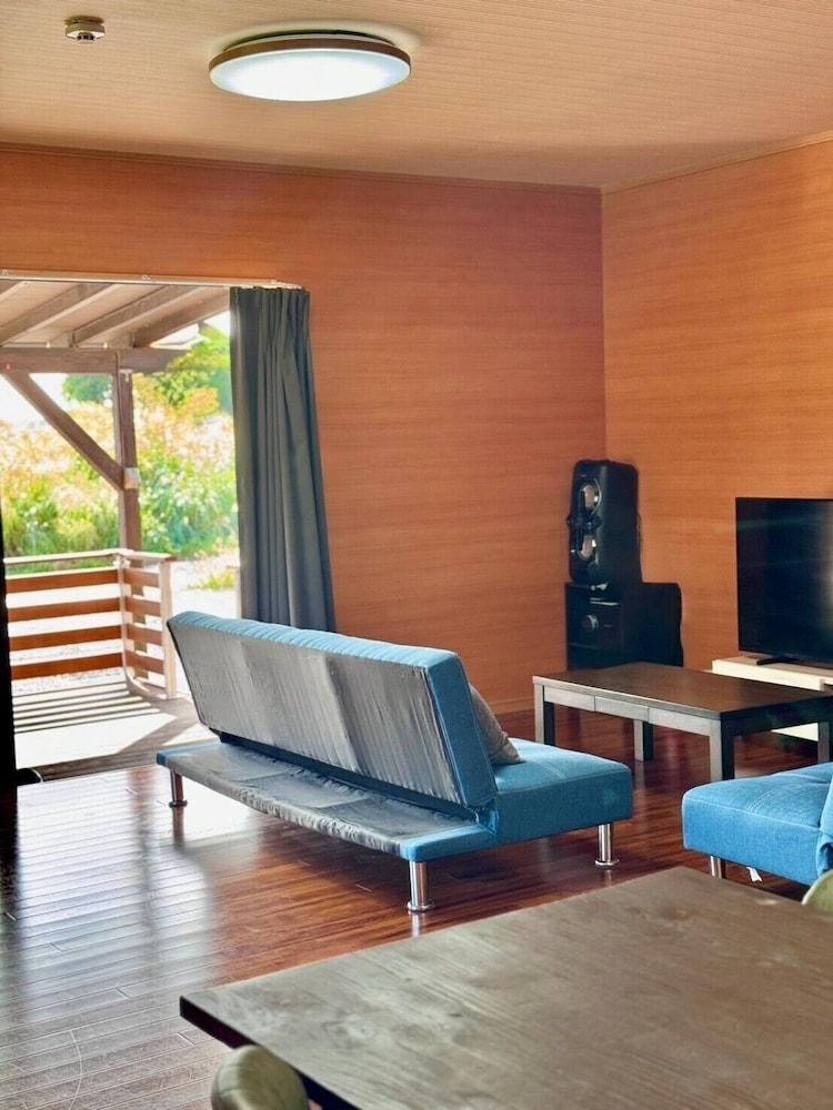 AZ Hotel Inn Amamimanya