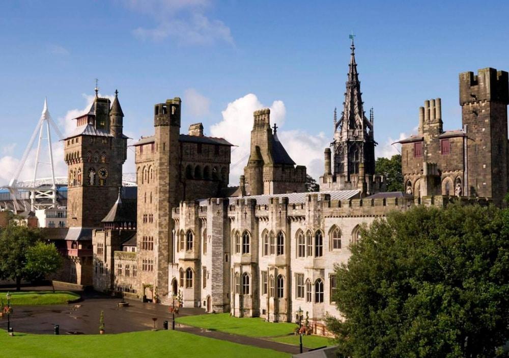 Eveswell Studios Comfort Studio 10