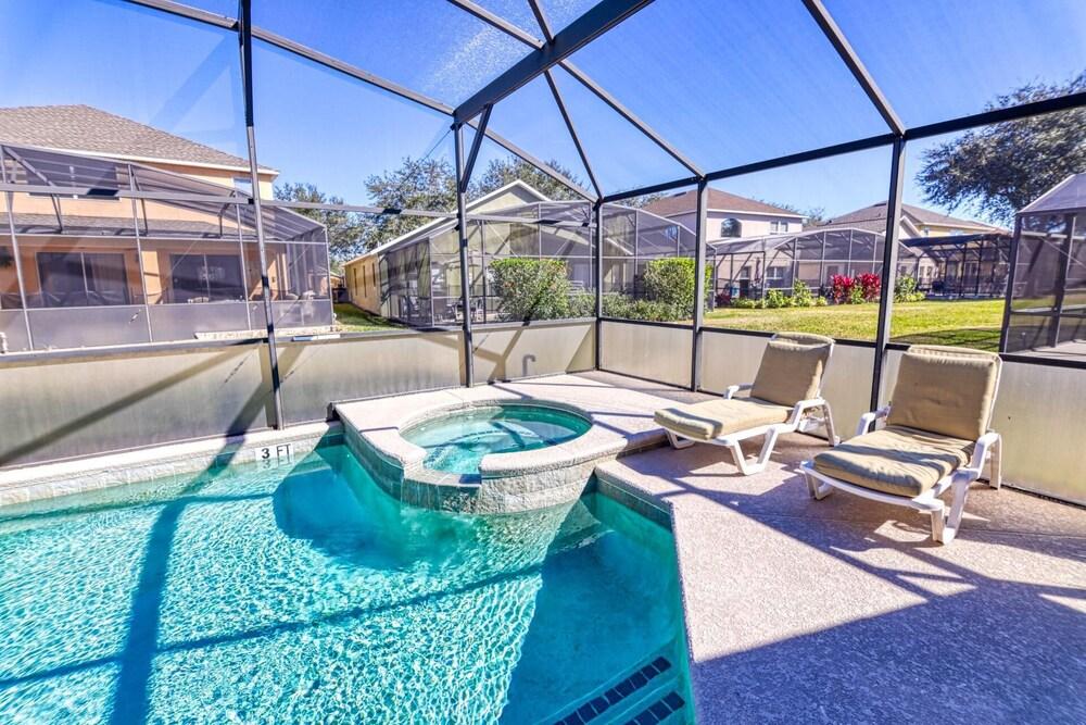 Charlotte's Emerald Island Vacation Home