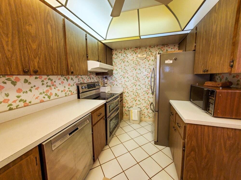 Beach Front Casa Bonita II Condo