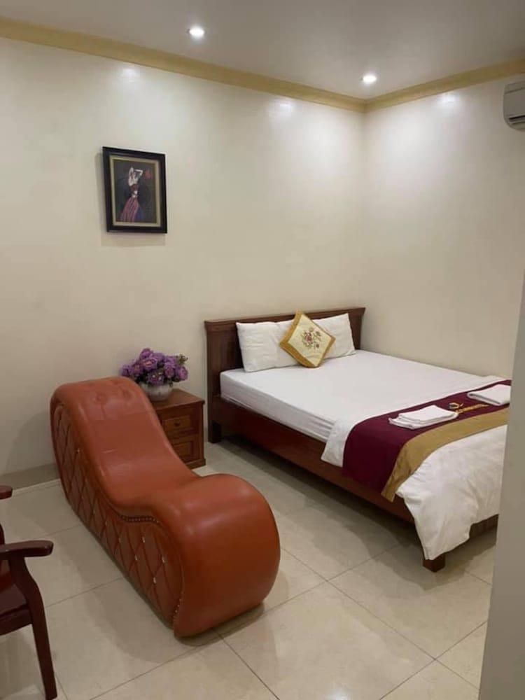 Hung Thinh Hotel