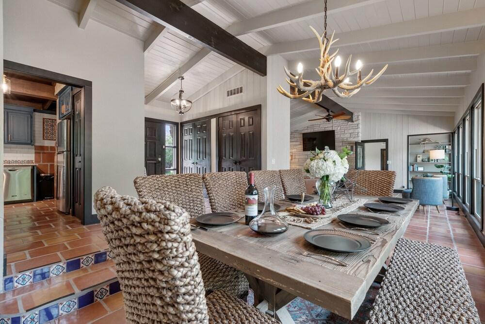 Luxurious La Casa W/pool & Hot Tub