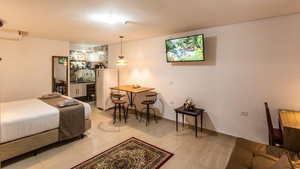 Hotel Chalet Monet - Granja Vianna