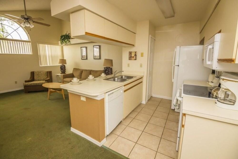 Dennis' Somerset Condo