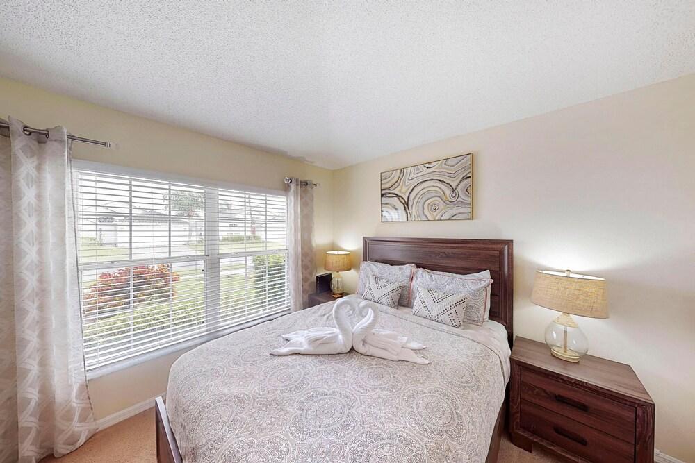 William's Lake Berkley Resort Home