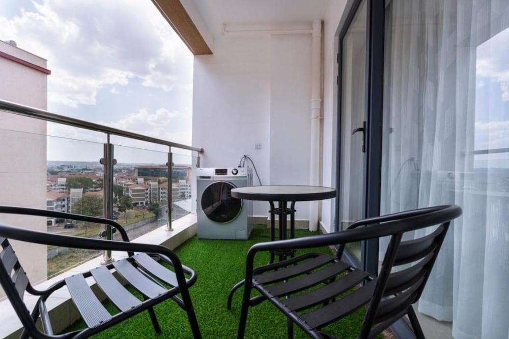 Park Heights by Edmor Suites