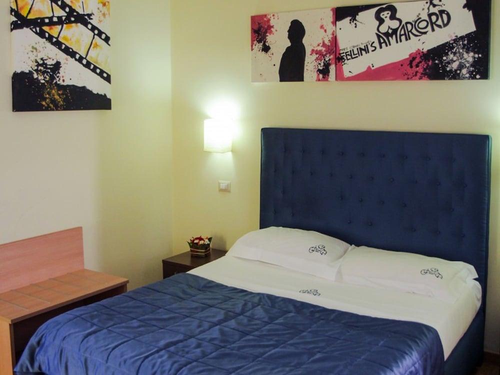 Rome Armony Suites - Superior Room