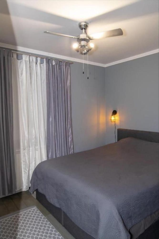 Beautiful Athena Apartment Located in Lukavica