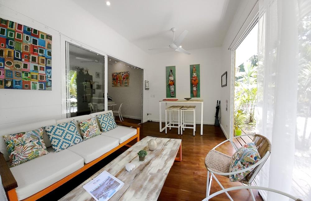 Casa Blanca Villas Ojochal