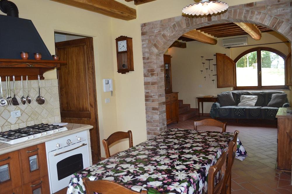 Cottage With Private Swimming Pool