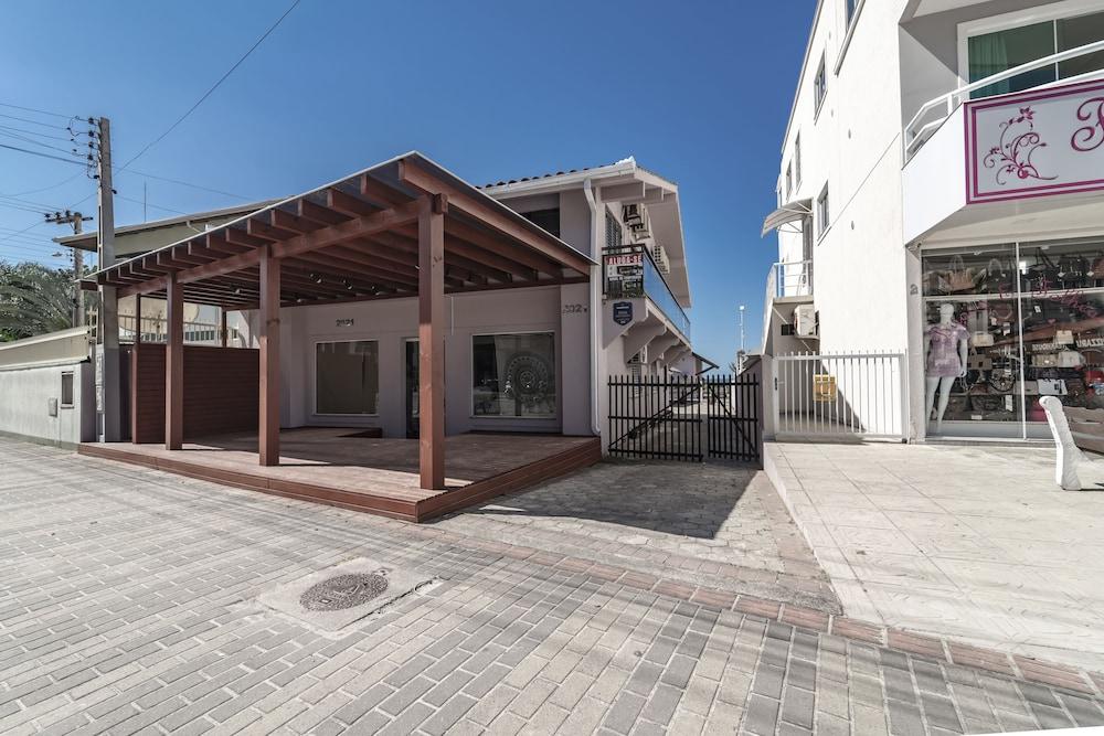 Apartamento Flat Mono ambiente em bombas