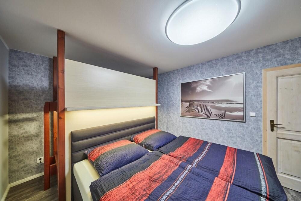 Cerna Kcg350 in Cermn