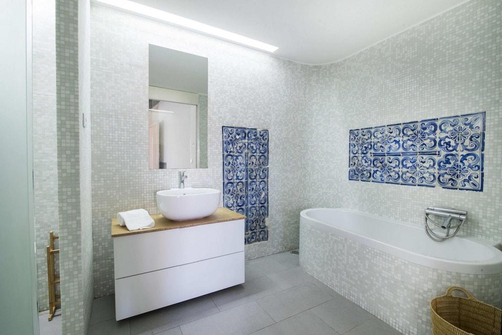 Alfama Concept by Homing