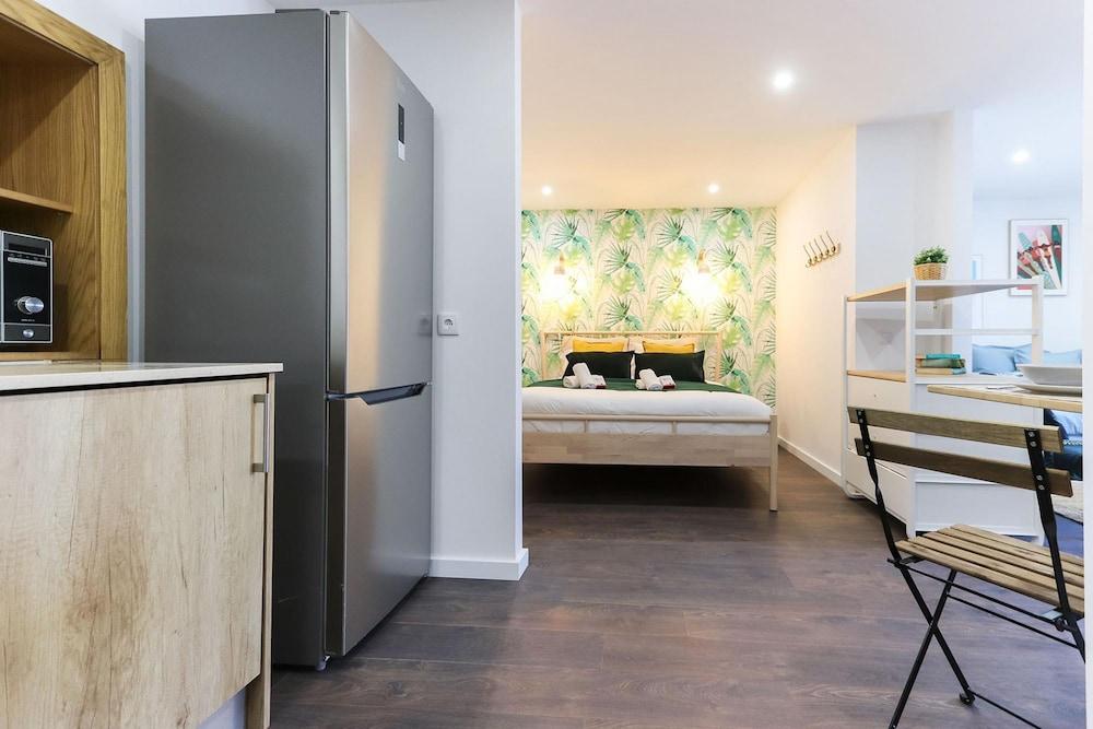 Benfica Apartments II by Homing