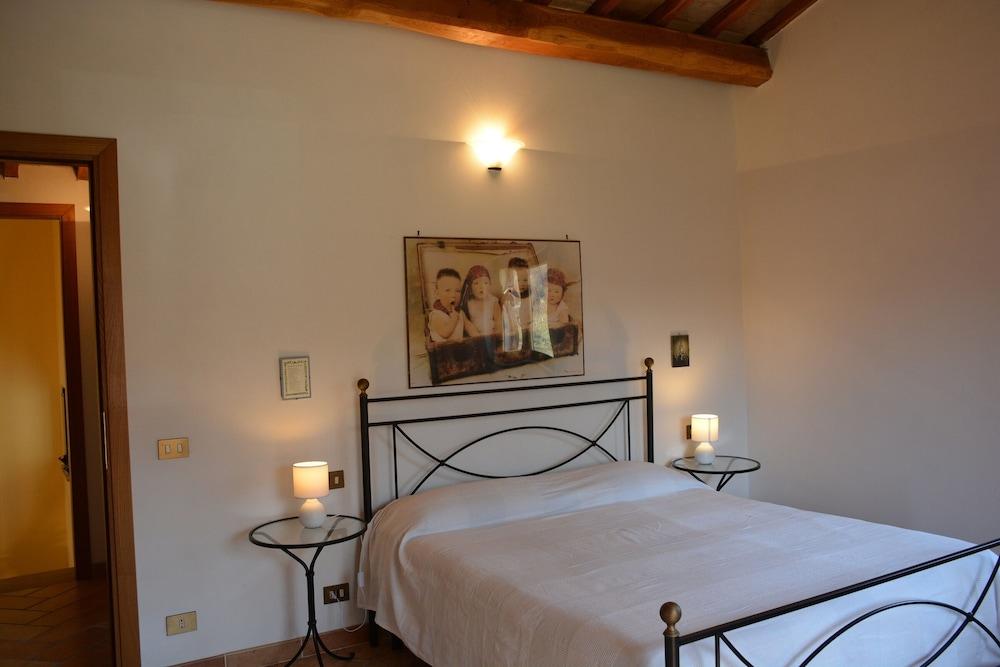 Scappo In Umbria, Il Pennacchio