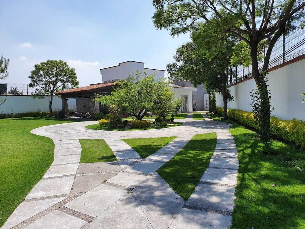 Hotel Boutique Quince & 15