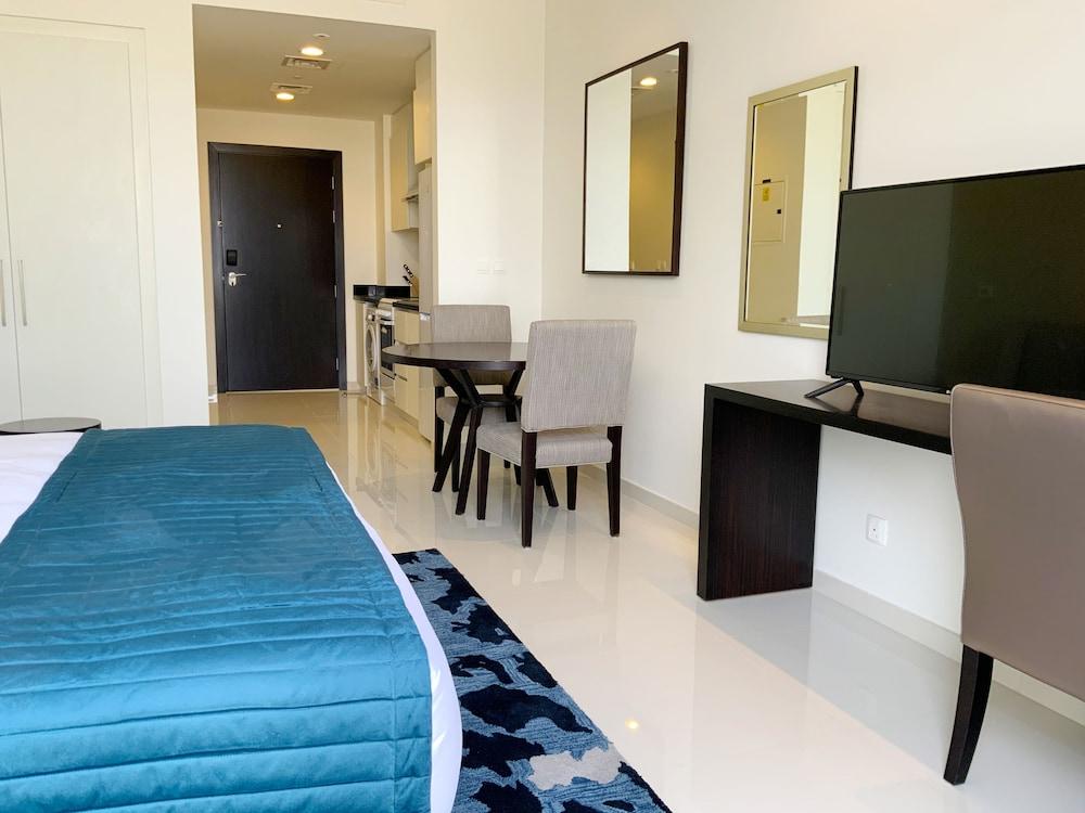 CELS - Brand New Apt close to EXPO