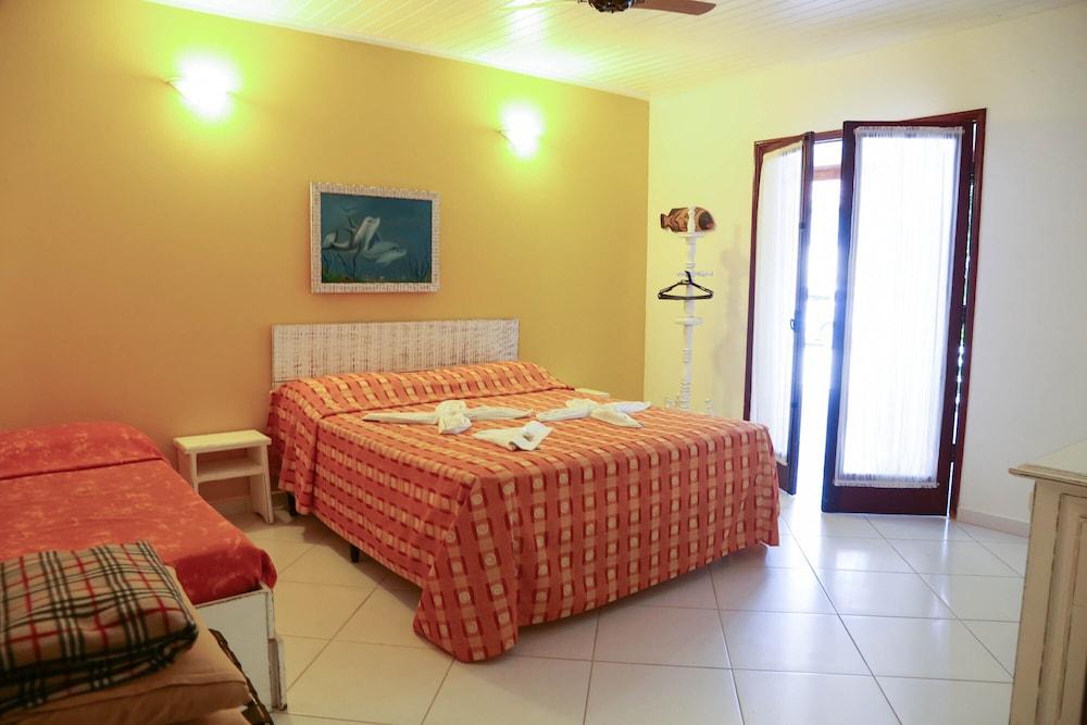 Pousada Canto dos Golfinhos