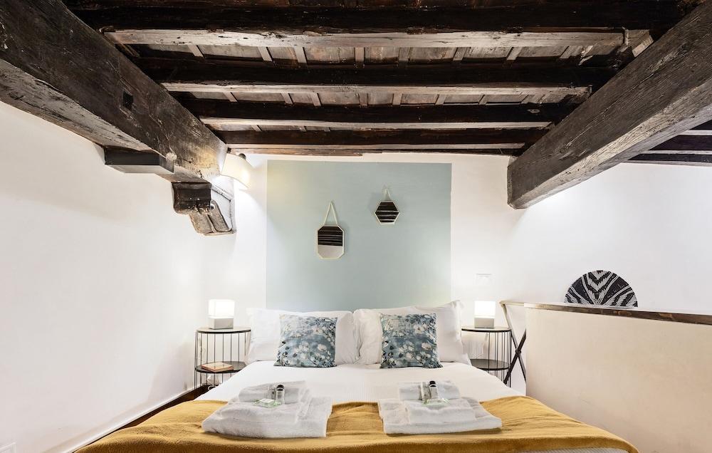 Rome As You Feel - Loft Vicolo Grotte