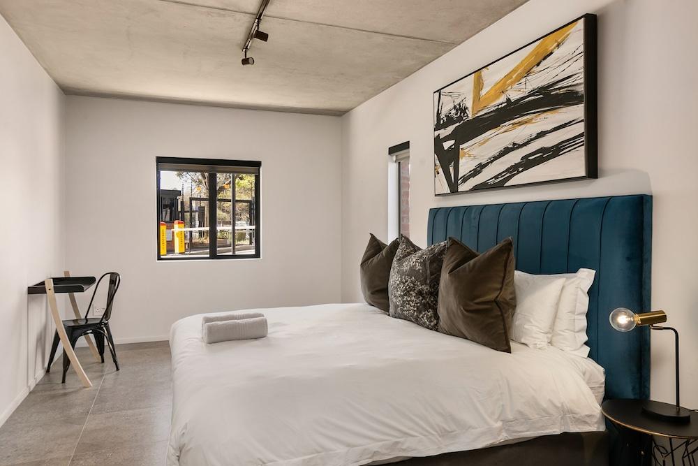 Hyde Park House Apartments