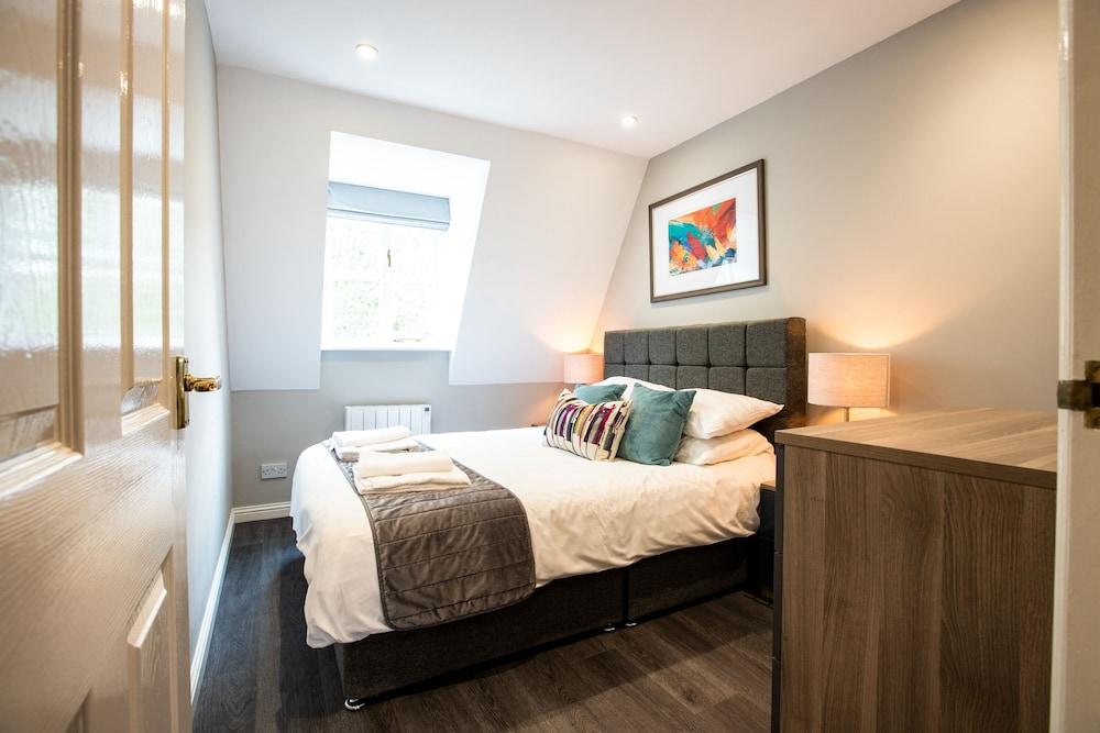 Beautiful central apartment with parking