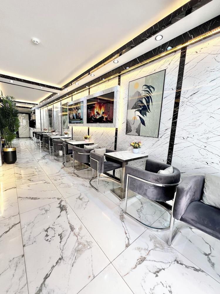 Taksim Larissa Hotel