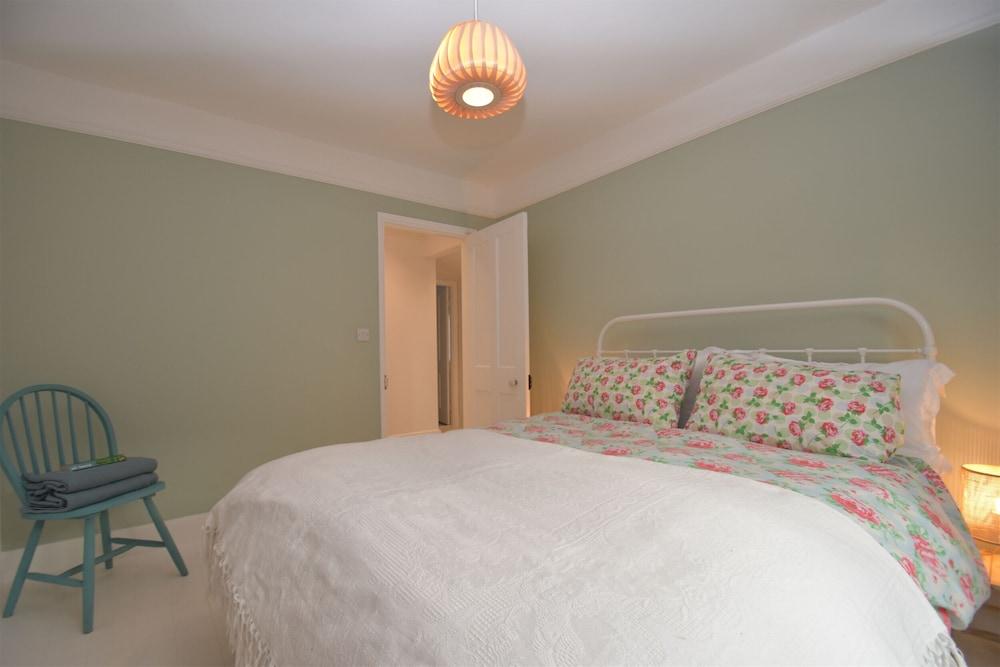 Seaside Retreat - Rye Harbour