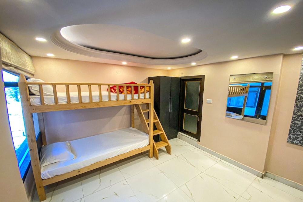 AHR Windsor the Mall Shimla