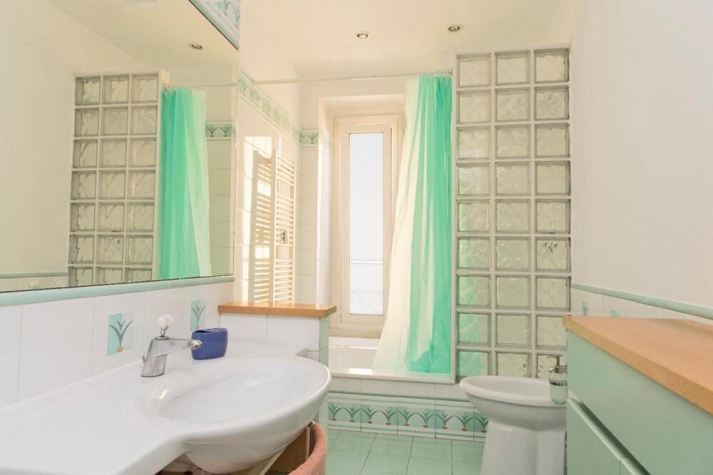 Vatican Terrace - Vatican Terrace