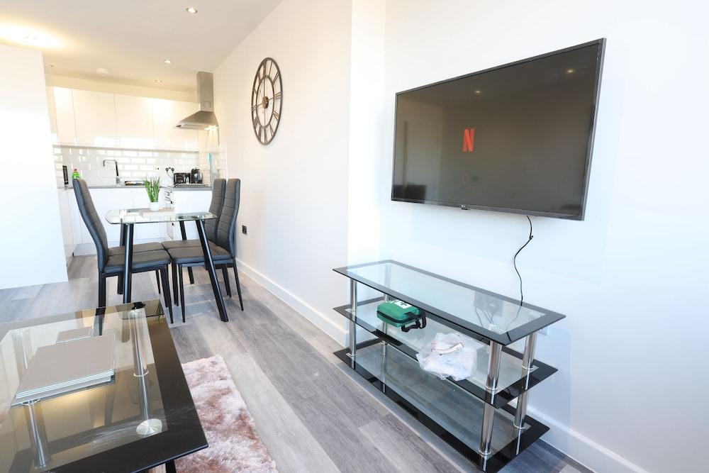 Interchange14 - NEC Airport Interchange