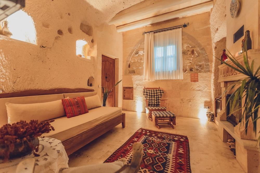 Peristyle Cave Cappadocia - Special Class