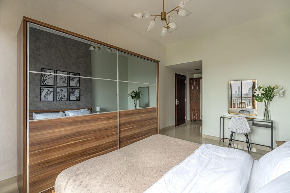 HiGuests - Manhattan Towers