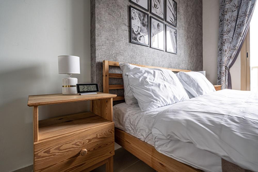 HiGuests - Manhattan Towers