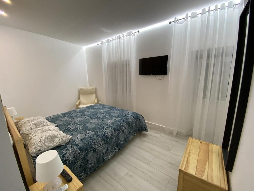 Remarkable 2-bed House in Ponta Delgada