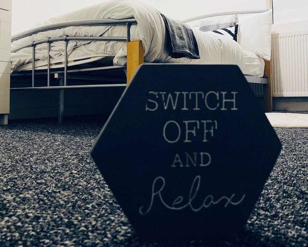 Spacious Four Bedroom Home, 3 Bathrooms - Coventry