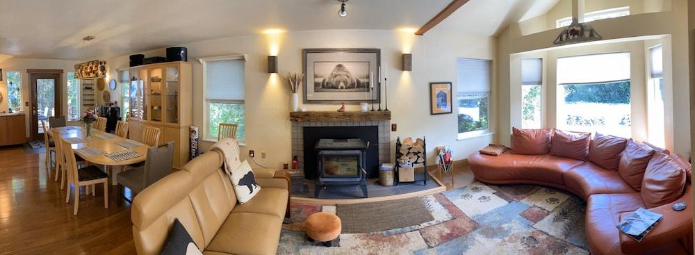 Bell In The Woods B&B