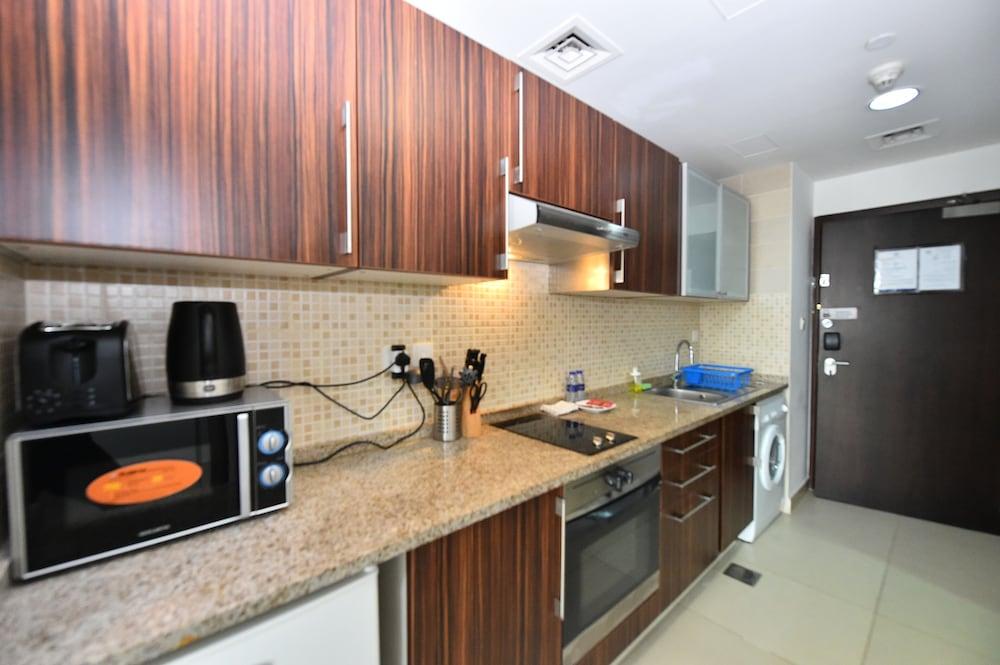 RIT - Charming Furnished Studio JLT