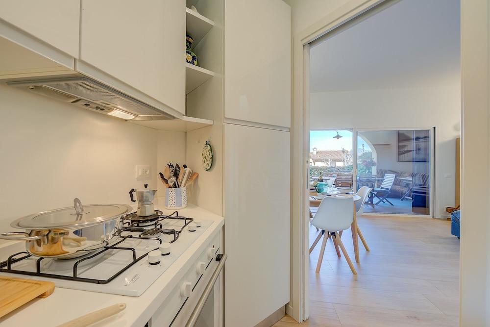 Lake View Pool Apartment in Ranco