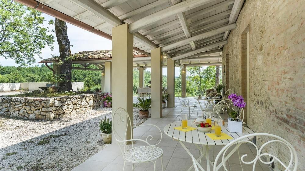 Villa La Corte 6 in Montecastrilli