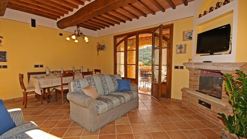 Le Terre Di Nunzio 12