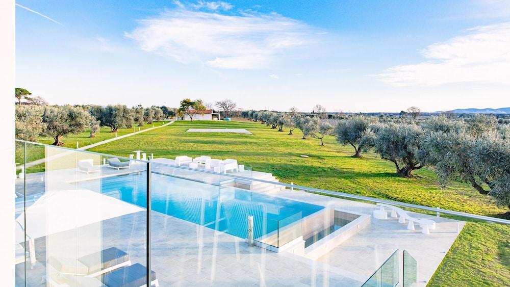 La Perla tra gli Ulivi 12