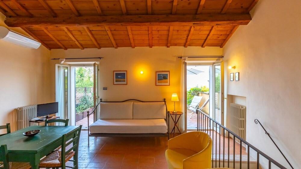 Pu-g479-dlib13at - Villa Mosca 14