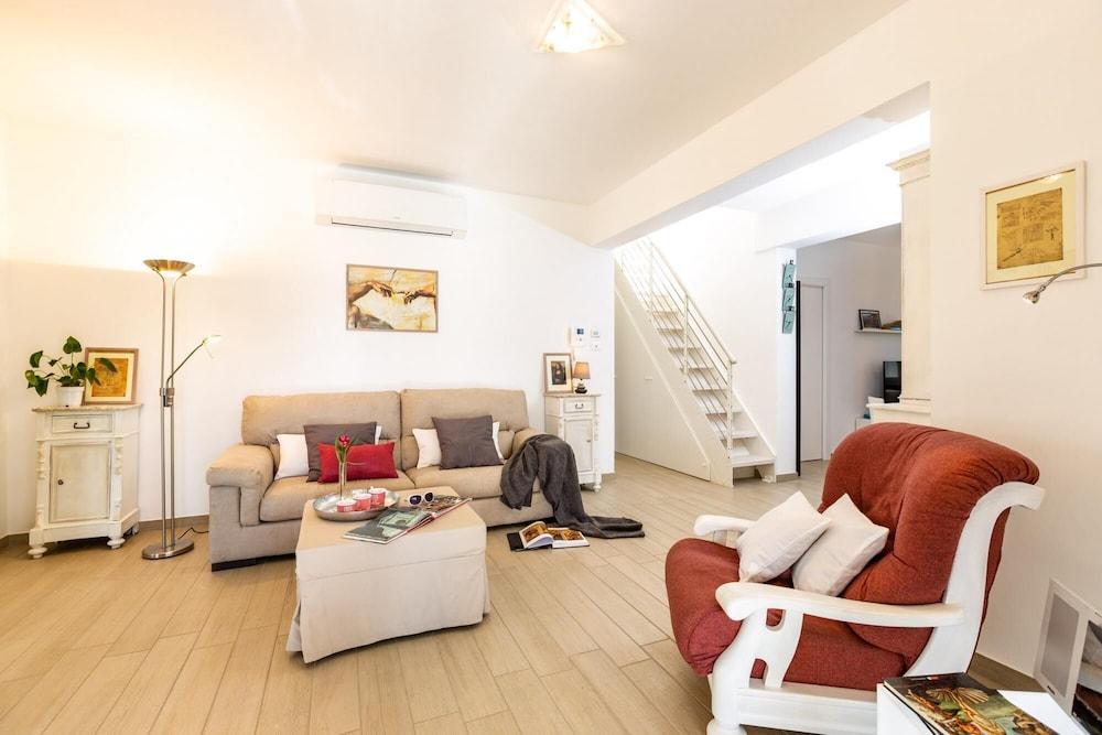 Li-c415-vipo0at - Il Nocciolo 12