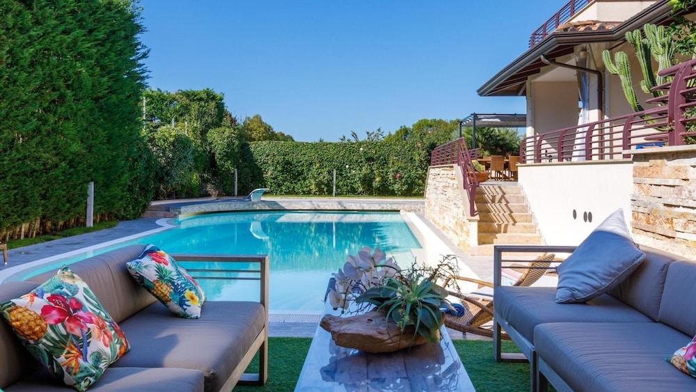 Villa Gomes 8 in Rimini